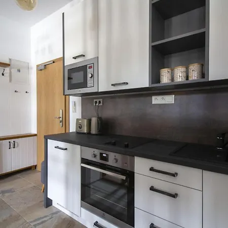 Srnka S Vyhladom Na Apartman